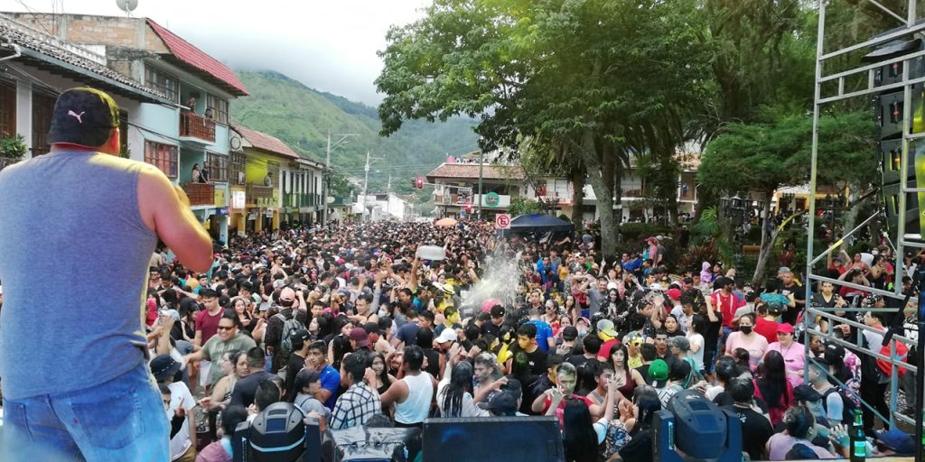 Todos los días hubo una gran concurrencia de personas.