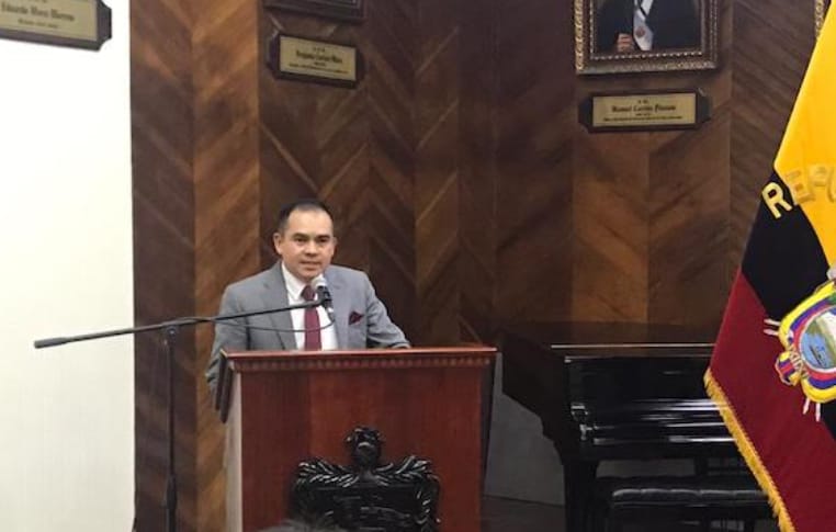 Ángel Torres Machuca es de origen lojano, del cantón Chaguarpamba.