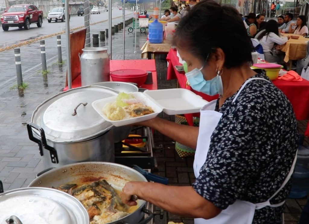 Diversos platillos alusivos a la Semana Santa se expendieron en este festival.