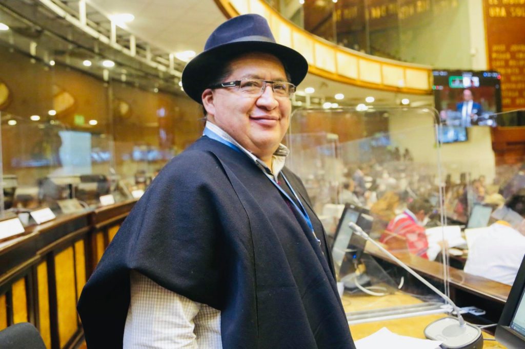 Manuel Medina dice que desde muy joven ha estado involucrado en la lucha de los pueblos y nacionalidades.