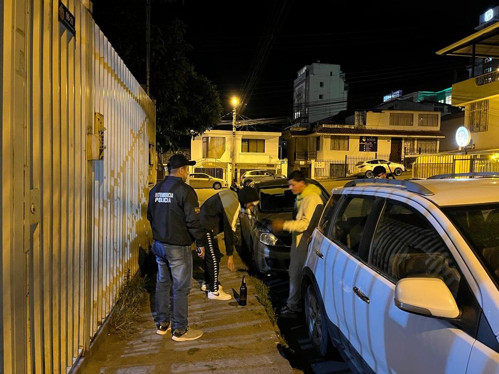 En el sector se realizan controles para frenar el consumo de bebidas alcohólicas.