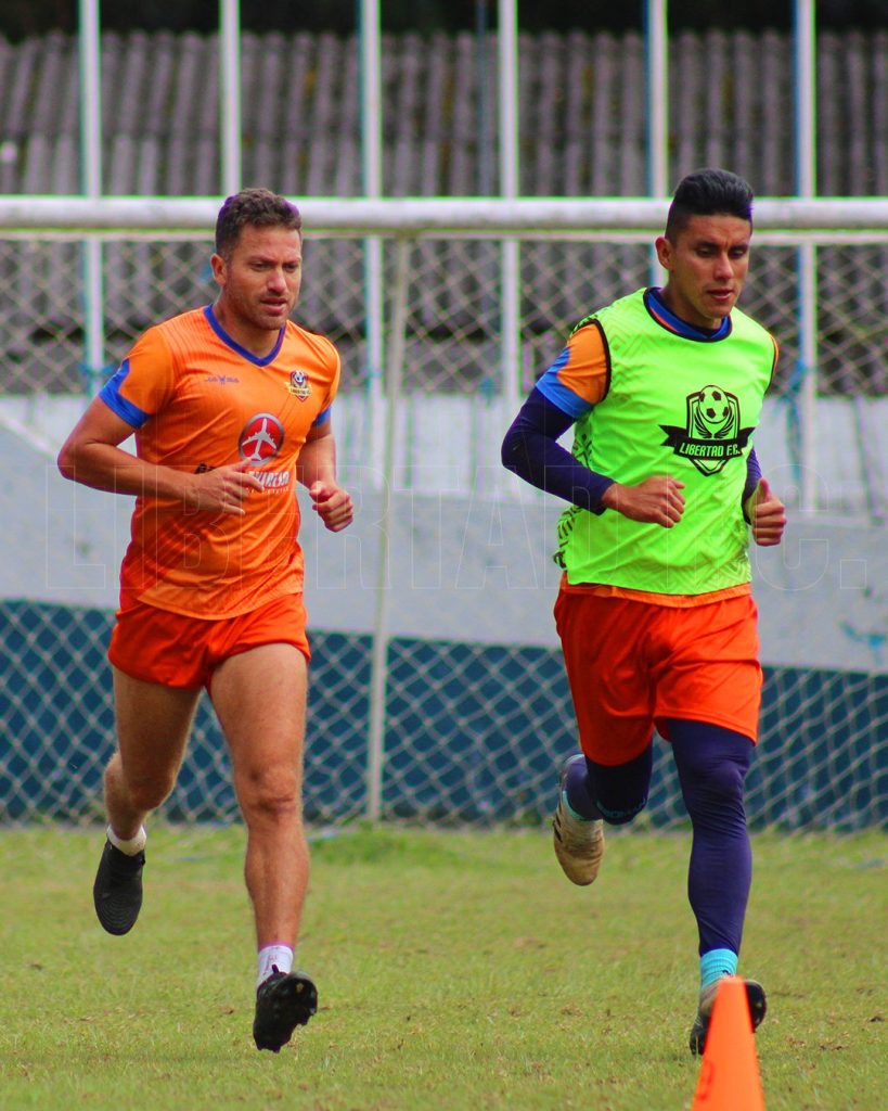 El equipo lojano ya cumplió su primera práctica en Loja. 