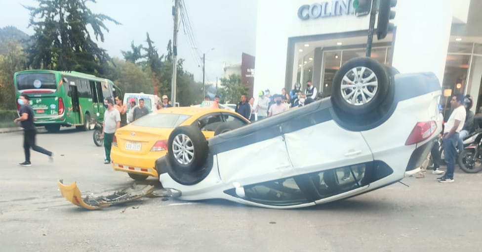 En esa esquina son frecuentes los accidentes de tránsito.