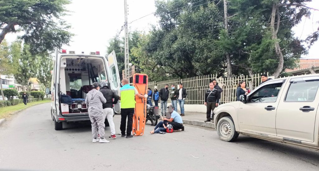 El revés ocurrió en la avenida Pío Jaramillo Alvarado y calle Venezuela, ayer.