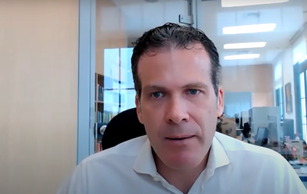 Alberto Acosta Burneo señala que la informalidad en el sector lechero es de un 57% o hasta más.