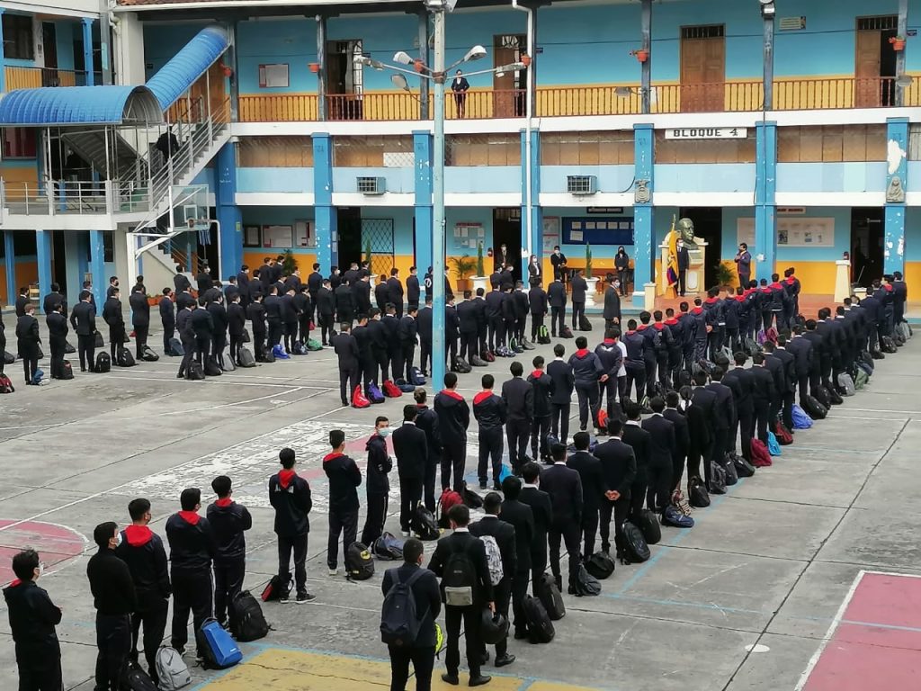 En la Unidad Educativa La Dolorosa trabajan en los últimos días del periodo lectivo 2021-2022.
