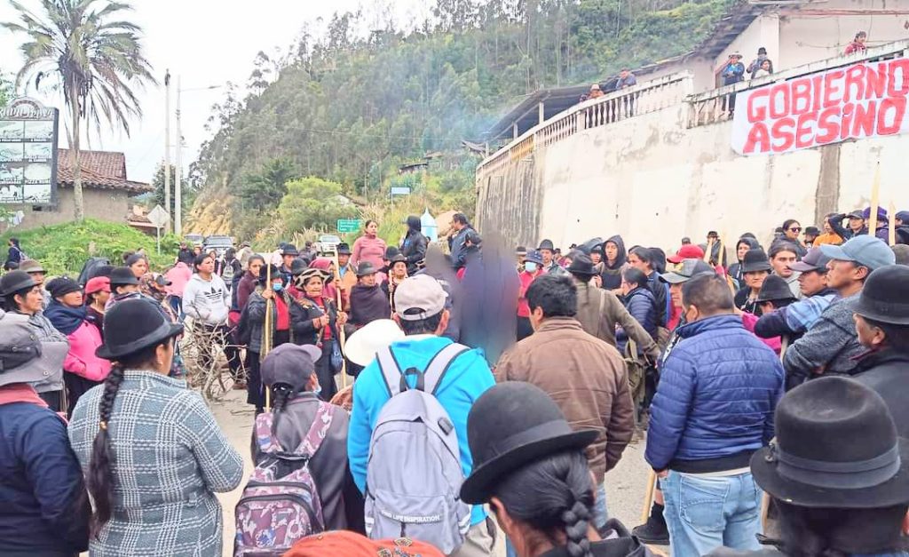 En una asamblea se dispuso que los policías sean sometidos al ritual de purificación.