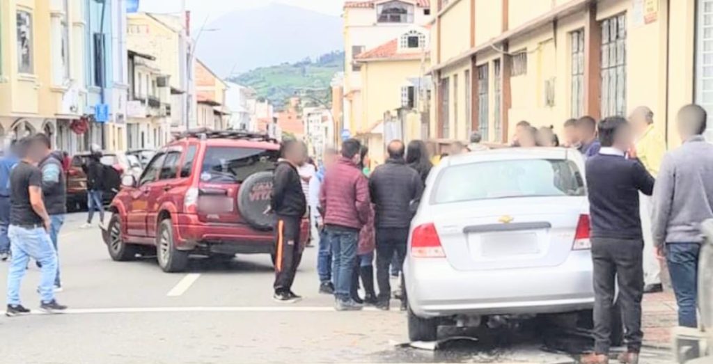 Los agentes civiles tomaron el procedimiento.