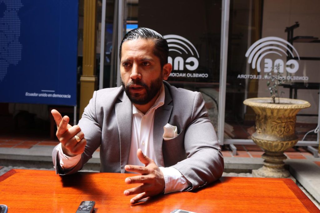 Luis Hernán Cisneros Jaramillo dice que las elecciones primarias tienen un objetivo: validar a los precandidatos de cada organización.