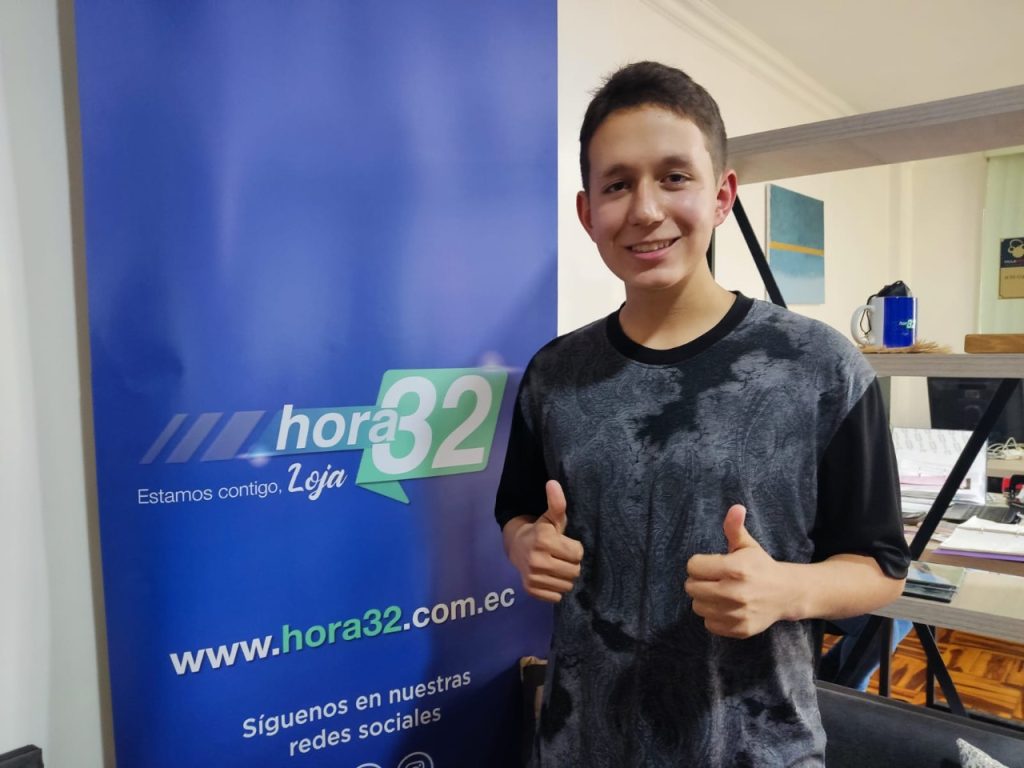 La organización Premios Nosotros le confirió el galardón Joven latino sobresaliente.