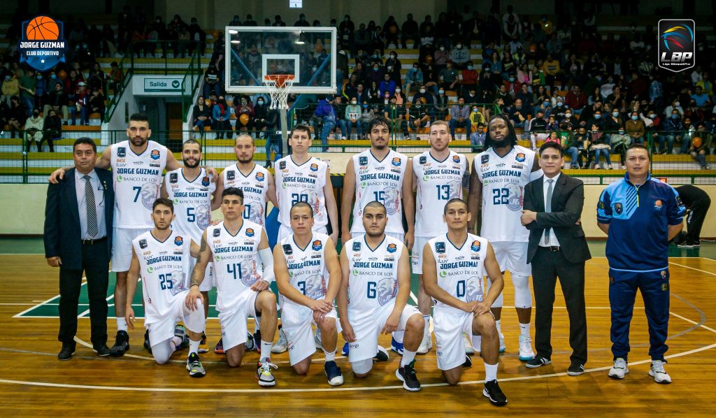 El equipo cuenta con jugadores locales, naciones y refuerzos de otros países.