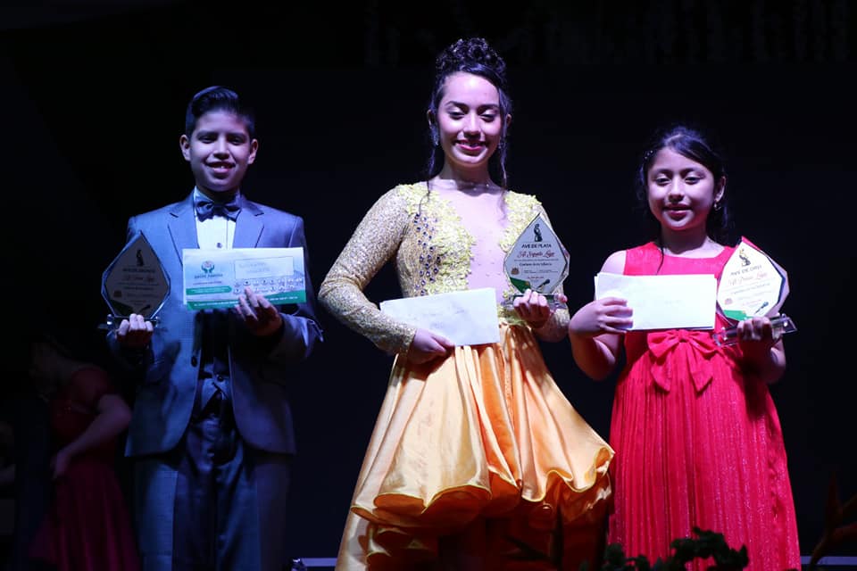 Los tres ganadores del Festival Cantares de mi Infancia, edición 2022.