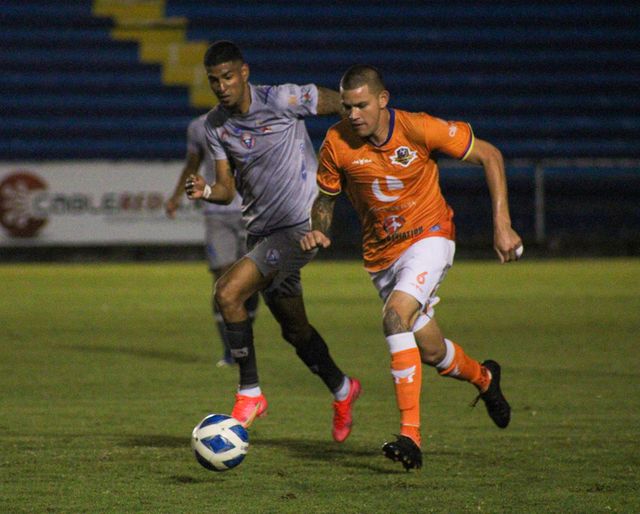Libertad FC desperdició un tiro penal en el primer tiempo. (Foto: Libertad FC)