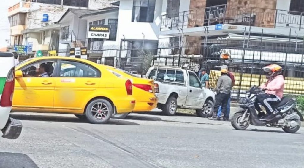 El percance ocurrió en la avenida Cuxibamba y calle Tena.