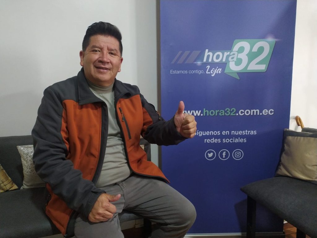 Iván Peralta visitó HORA32 para hablar de sus nuevas canciones.