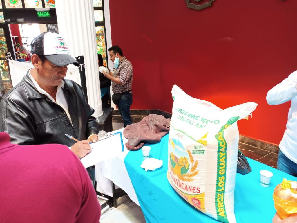 El ‘Arroz Los Guayacanes’, del cantón Zapotillo, fue una de las marcas presentes en este encuentro.