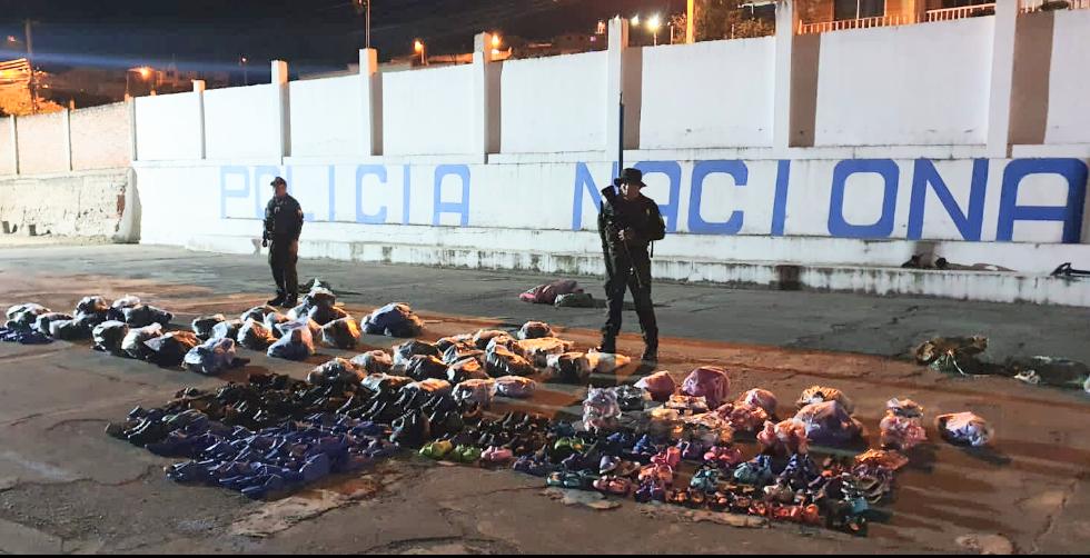 Quien transportaba los 220 pares de zapatos no justificó la legalidad.