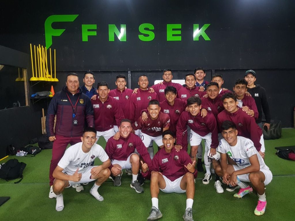 Es el equipo que se convirtió en campeón de este torneo.