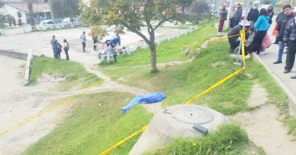 El levantamiento del cadáver lo hicieron los policías de la Javial.