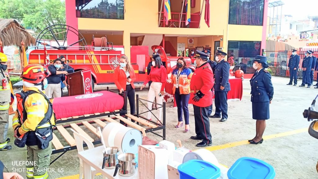 En la estación norte del Cuerpo de Bomberos de Loja fue la entrega-recepción.
