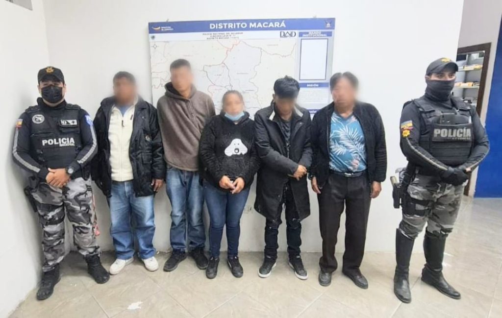 La madrugada del último jueves fueron detenidos los malhechores.