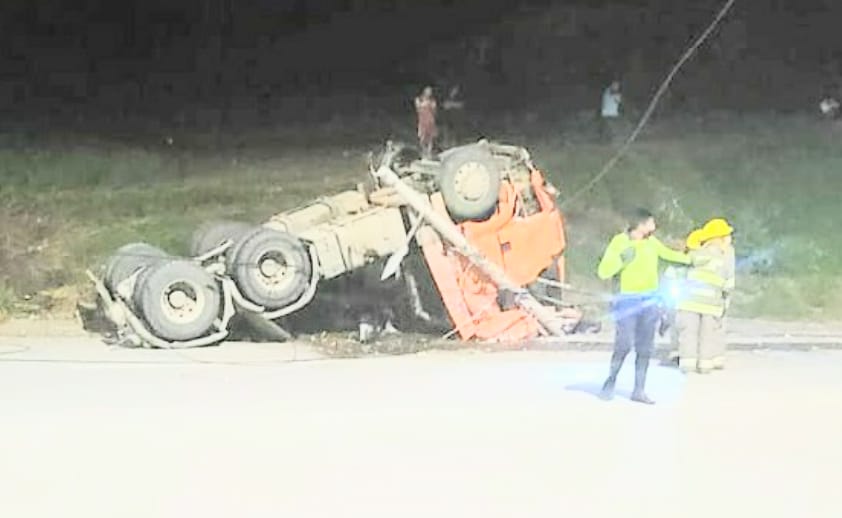 El accidente ocurrió a eso de las 21:00.
