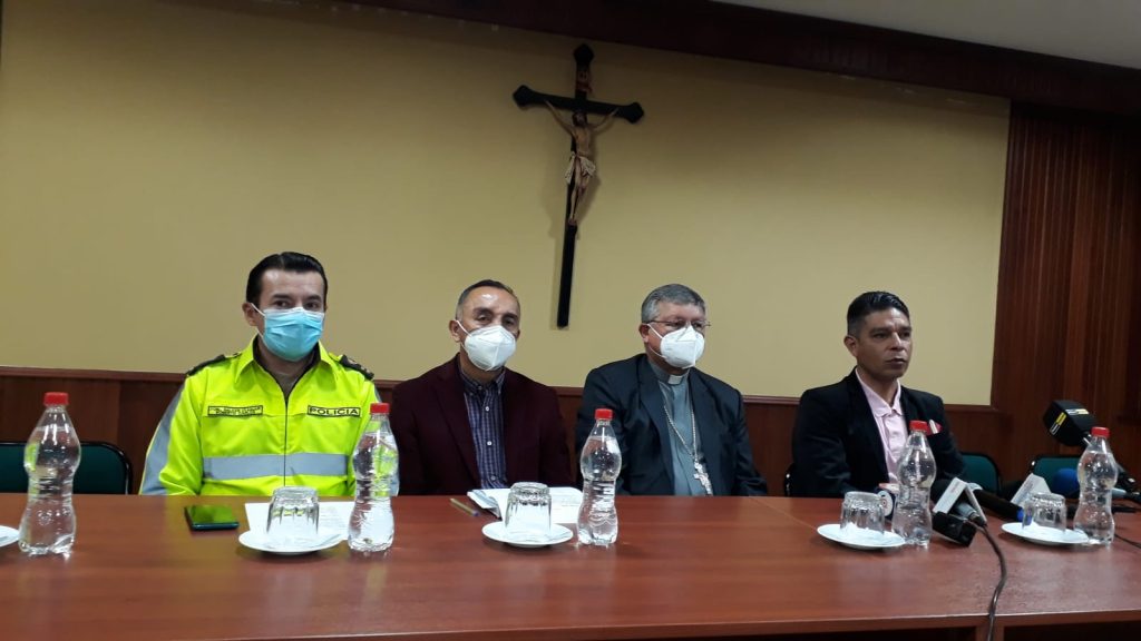 Autoridades durante la rueda de prensa realizada el jueves 4 de agosto.