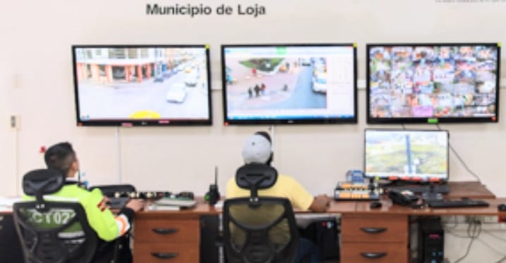 La vigilancia es durante las 24 horas.
