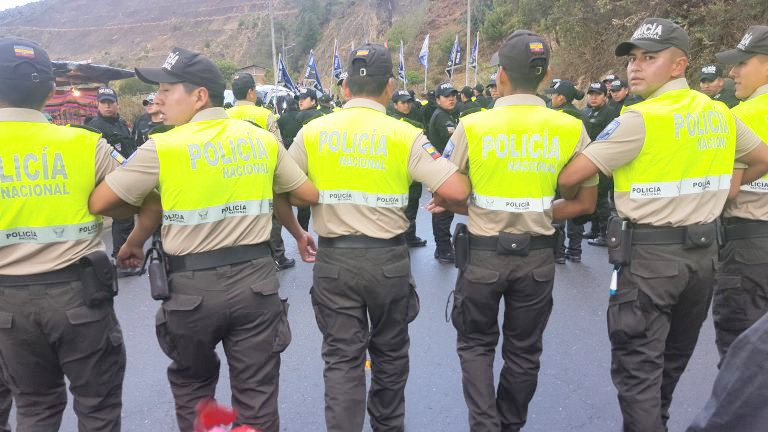 Los policías se encargarán de la seguridad durante los tres recorridos. (fotografía de archivo)