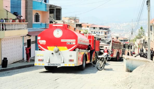 Los casacas rojas de las estaciones norte y central acudieron a la emergencia.