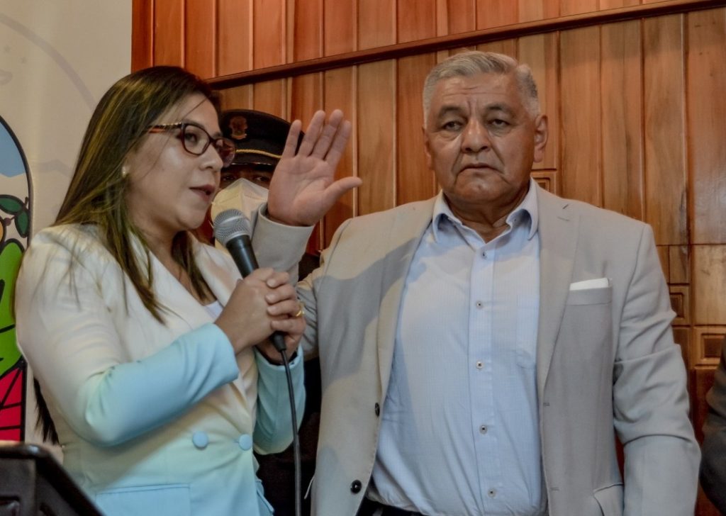 La posesión de Jorge Naranjo Pinta como vicealcalde la realizó la alcaldesa Yennifer López.