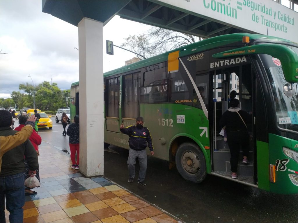 El servicio urbano de a poco se va normalizando.
