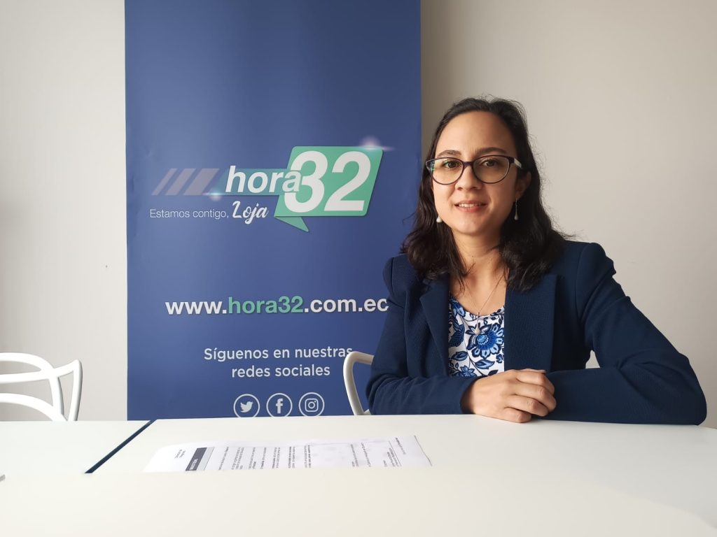 Vanessa Burneo Celi invita a los profesionales de Loja y el país a que obtengan sus títulos de cuarto nivel en la UNL.