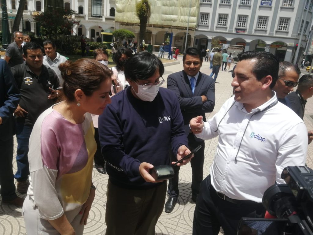 Se presentó el proyecto a la ministra de Telecomunicaciones, Vianna Maino.