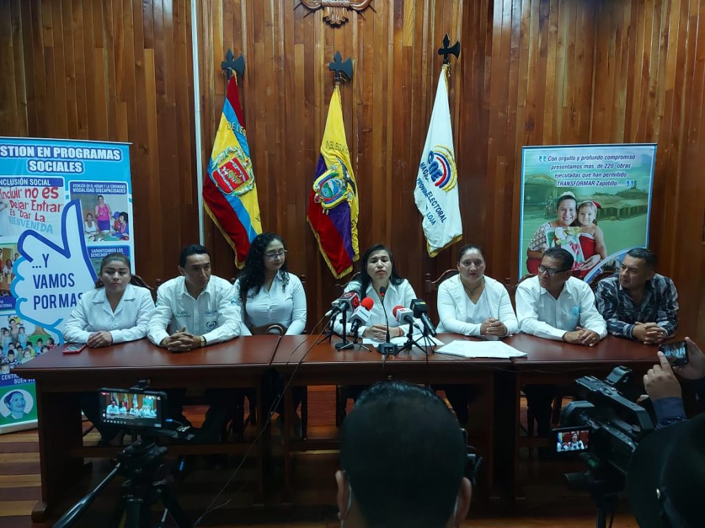 Se realizó una rueda de prensa en el CNE.