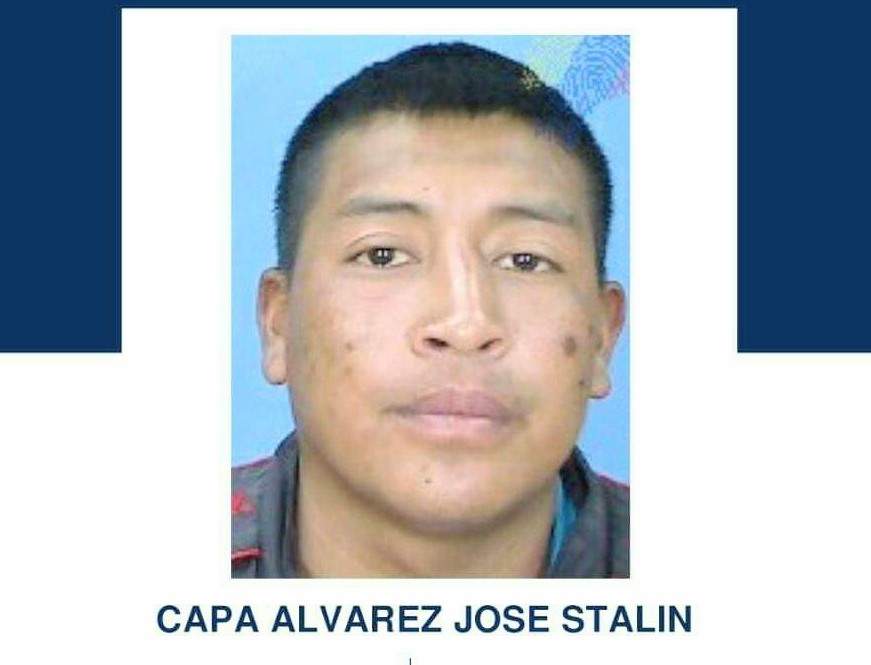 Quien lo reconozca y haya visto debe comunicarlo al 1800 33 54 86 ó al 911.