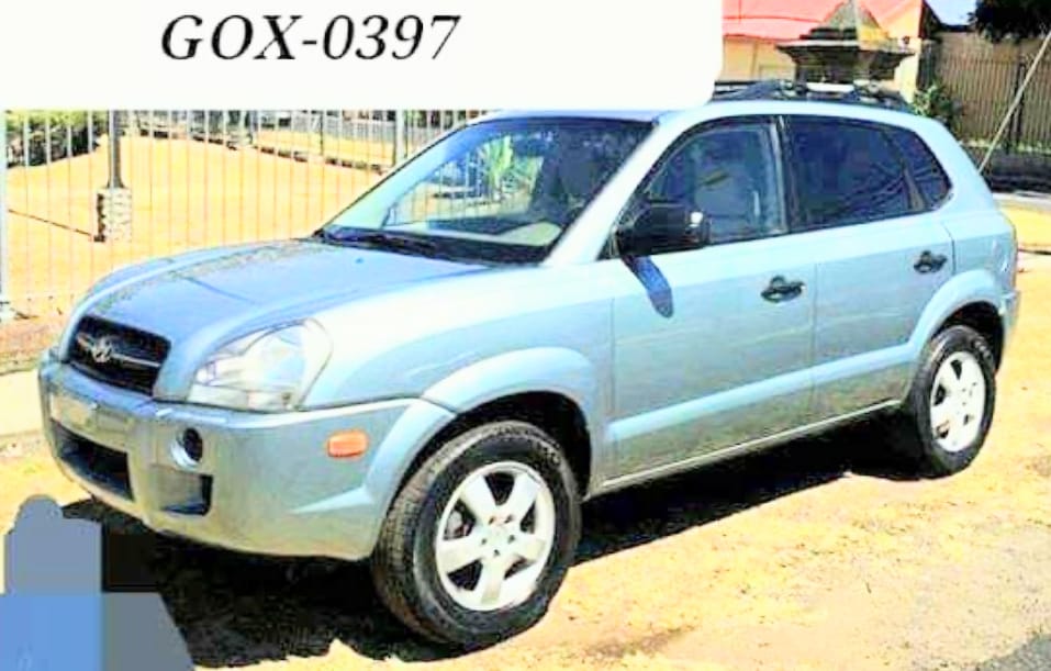 El automóvil fue robado la madrugada del último sábado.