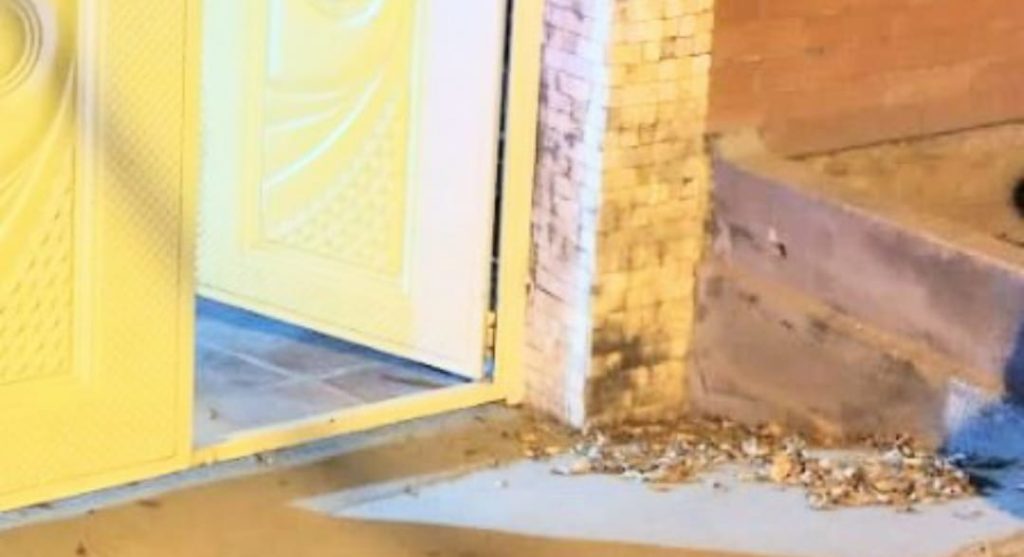 El domicilio está ubicado en la parroquia Malacatos.