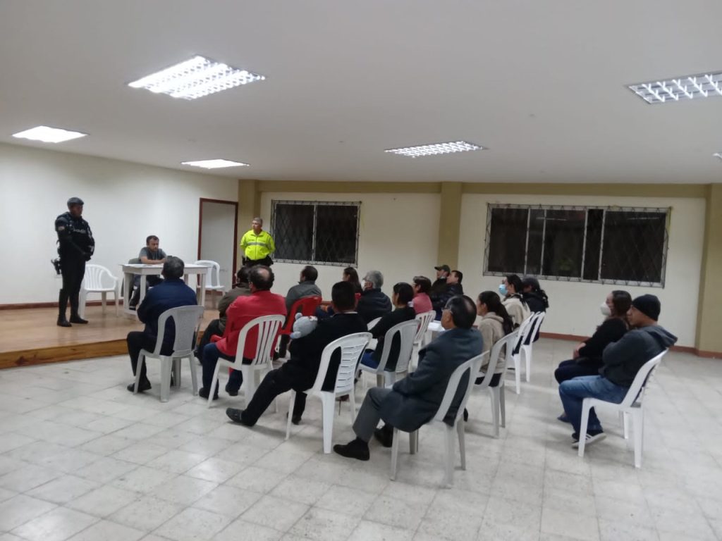 La reunión se cumplió en las instalaciones de la casa comunal de la ciudadela.