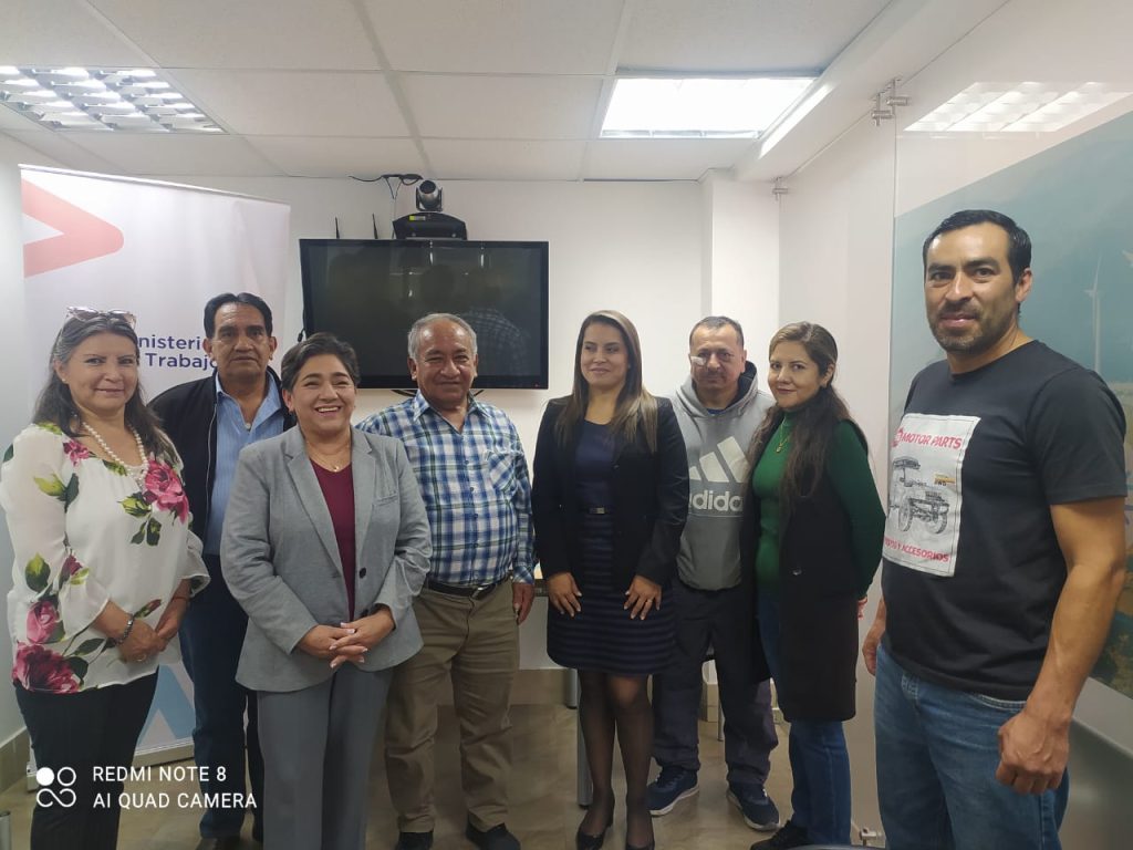 Los artesanos constituyen un principal aporte al desarrollo económico de una ciudad y un país.