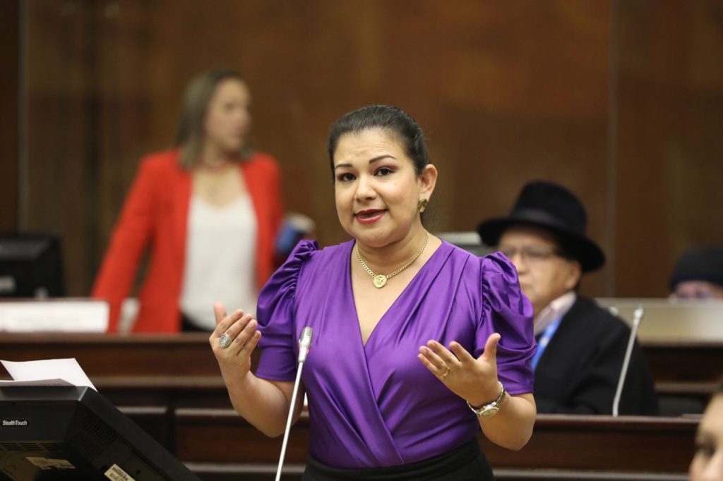 Isabel Enrríquez dice que el principal responsable de la crisis de inseguridad que vive el país es el presidente Guillermo Lasso.