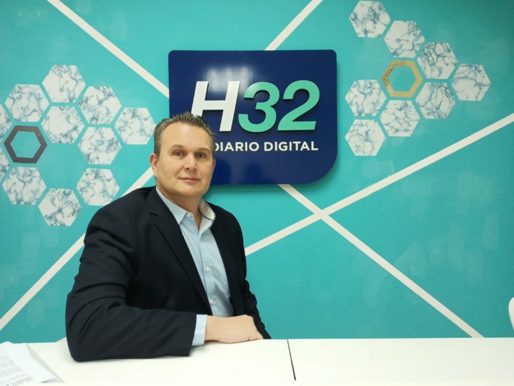 Joaquín Lozano tiene más de 25 años de experiencia en cooperación internacional, economía política, políticas públicas y desarrollo.