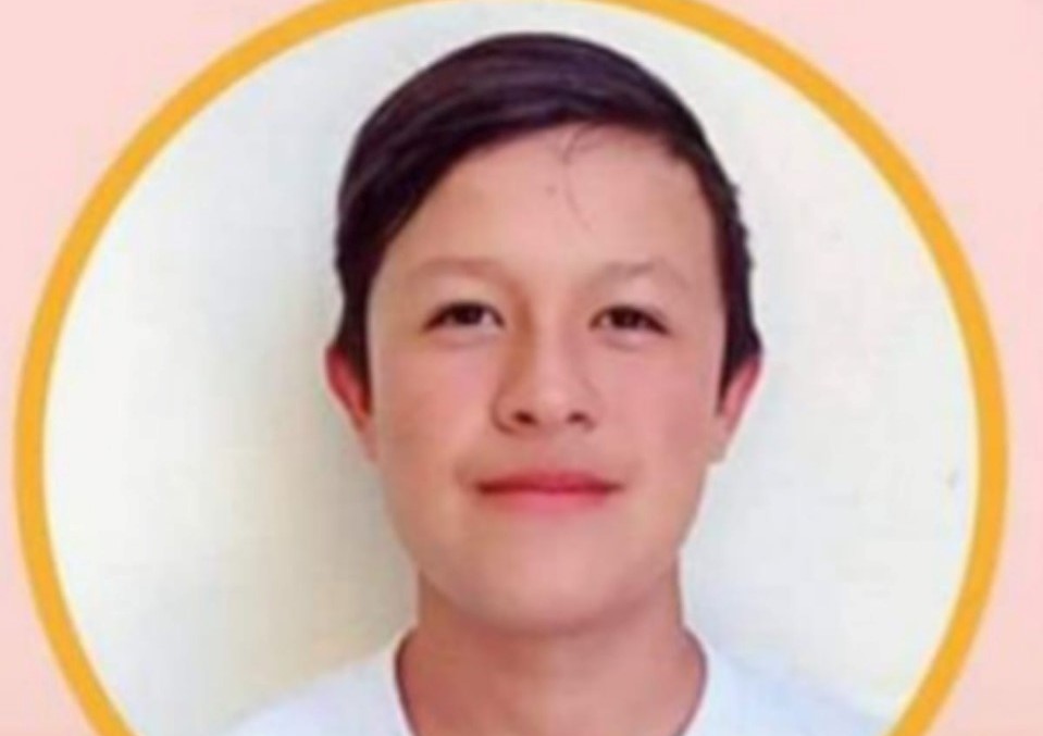 El joven olmedense practica el fútbol y también el vóley.