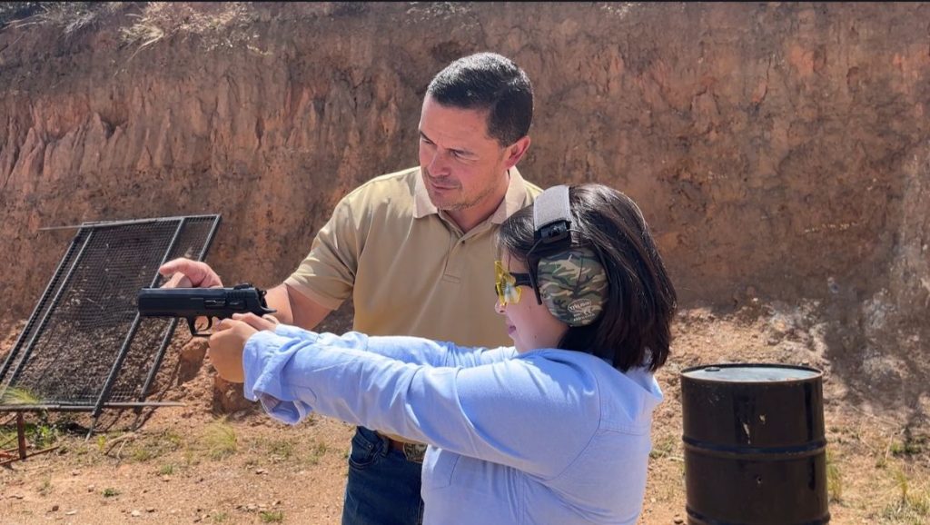 Los instructores del curso son ecuatorianos y extranjeros.