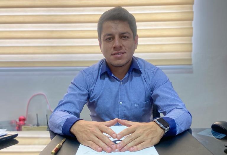 Andrés Ruiz Loaiza, gerente General de Loja FM 97.7, dice que el medio está identificado con el emprendedor, la cultura y la música.