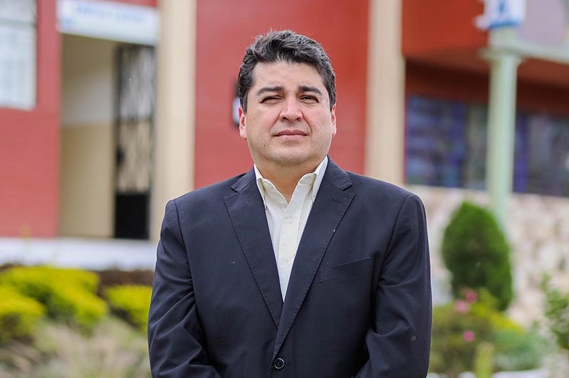 Fernando Dávila es el director de la Maestría en Gestión de Sistemas Energéticos en Edificaciones.