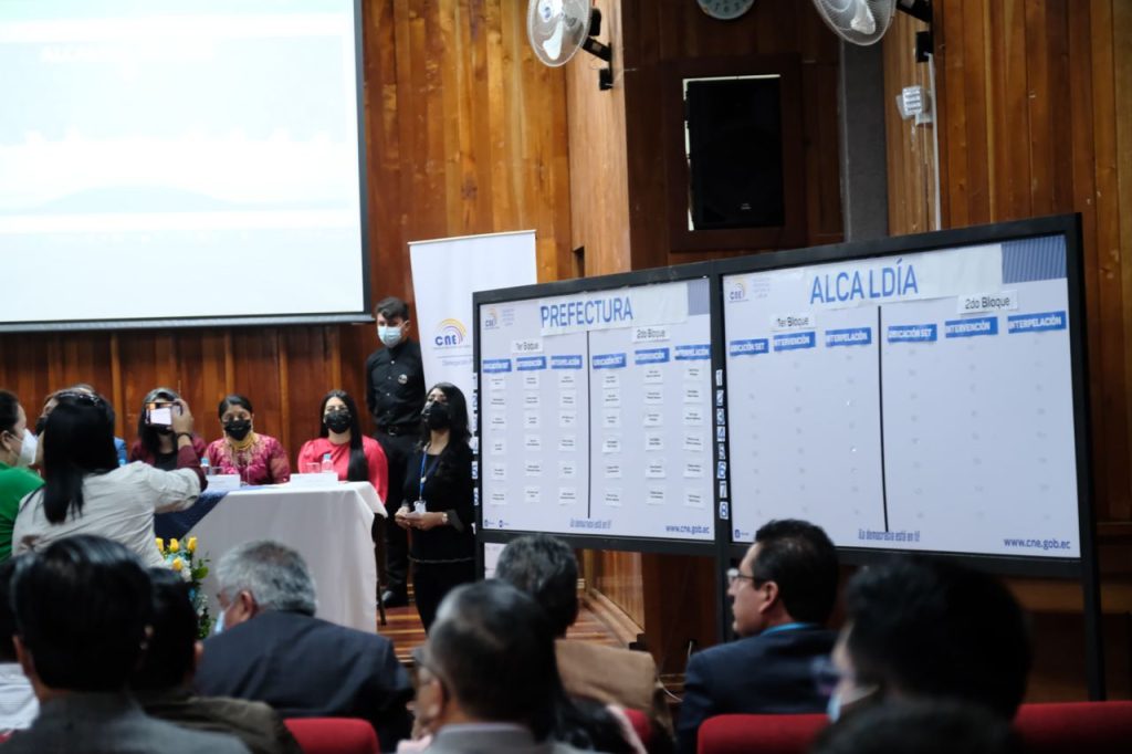 Hay ocho candidatos a los municipios de la provincia de Loja que aspiran continuar en el cargo.