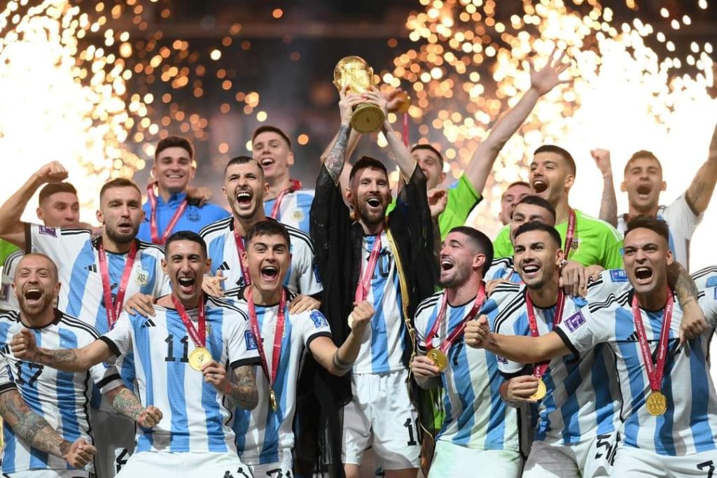 El equipo albiceleste luchó hasta el final para recibir con alegría la Copa del Mundo.