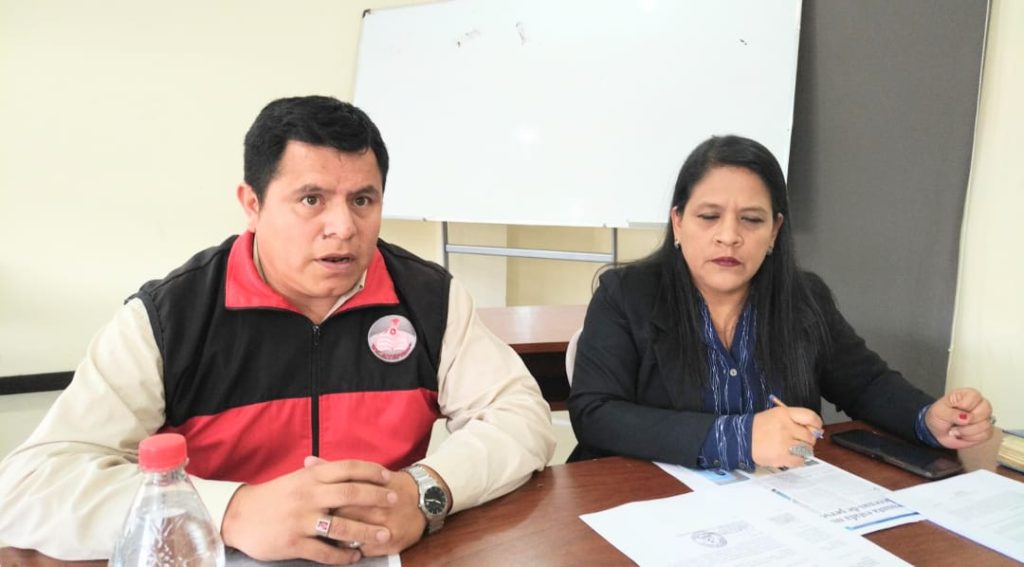 Óscar Cárdenas Rodríguez y Mónica Poma Ramón, presidente y abogada de Incateprof.