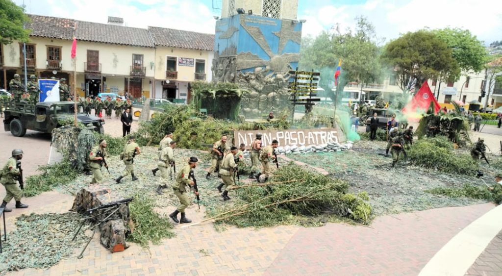 En la plaza de San Sebastián se recreó el evento bélico.